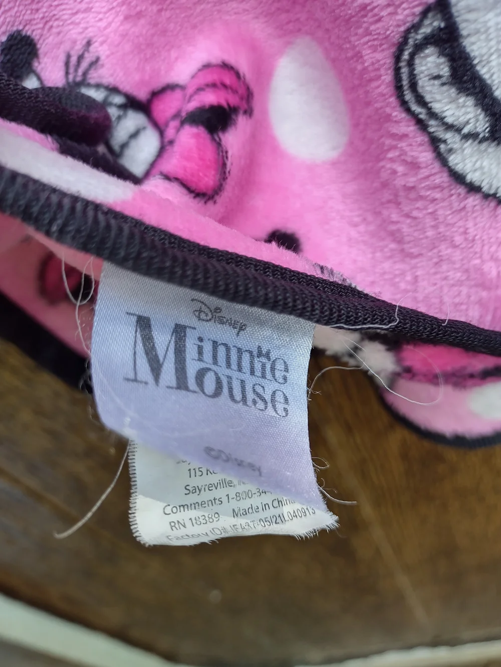 Disney Minnie Mouse plush blanket 30x36